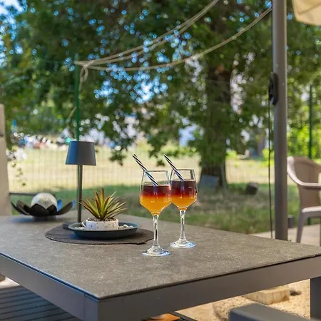 Villa Summerhouse Tia